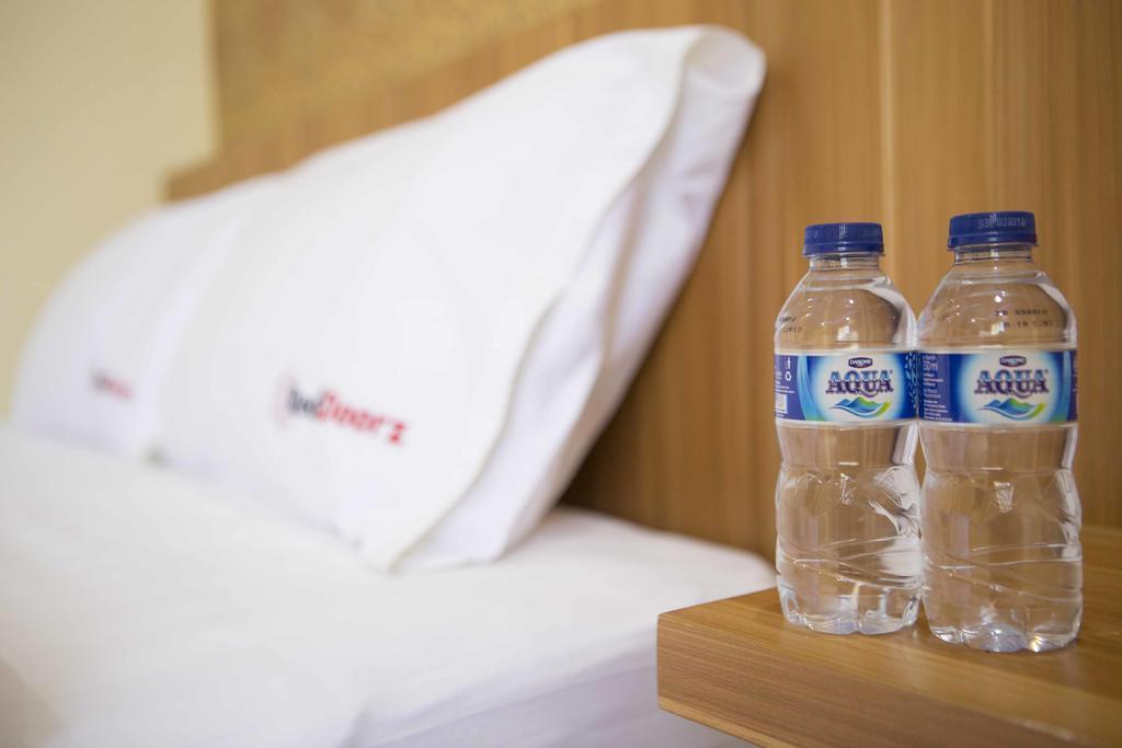 Reddoorz Premium @ Thamrin Kebon Sirih Hotel จาการ์ตา ภายนอก รูปภาพ
