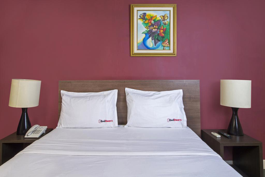 Reddoorz Premium @ Thamrin Kebon Sirih Hotel จาการ์ตา ภายนอก รูปภาพ